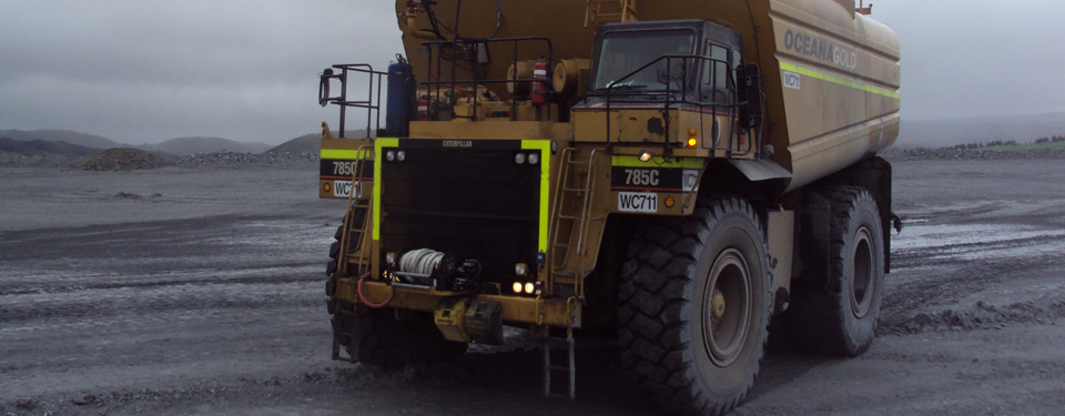 Magnum Australia Trucks Heroslideroffroad