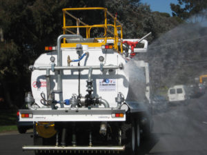 Magnumaustralia Gallery Magnum Truck On Road Water Dispersal From Rear